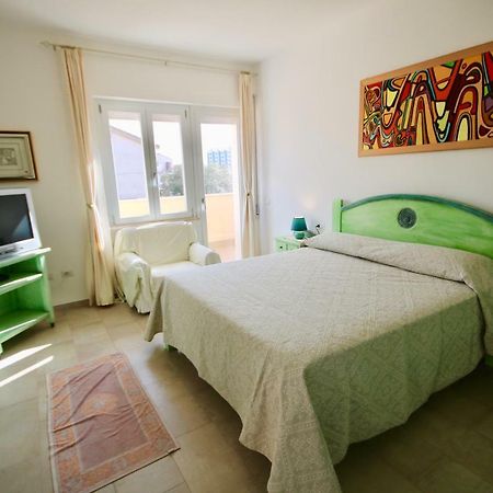 Casa Degli Ospiti Hotel Olbia Luaran gambar